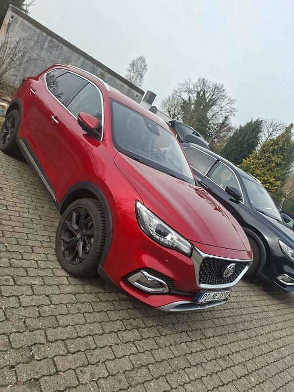 Gebraucht MG HS Comfort 258 PS (189 kW) 2022 Rot SUV