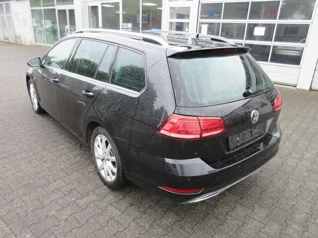 Gebraucht VW Golf VII Highline 150 PS (110 kW) 2019 Blau Kombi
