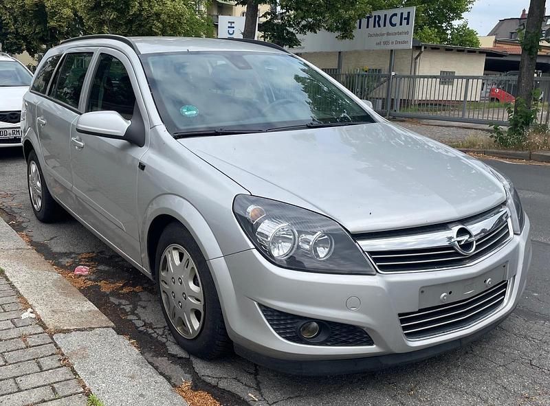 Grau Gebraucht 2007 Opel Astra S Kombi | 1.599 € (Superpreis) - Bild 1/4