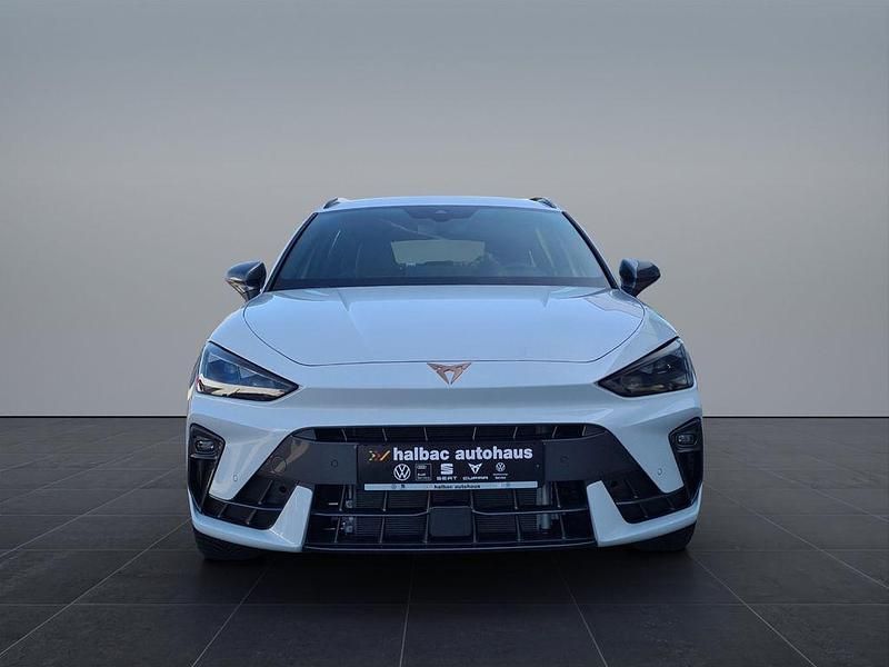 Gebraucht Cupra Leon 150 PS (110 kW) 2025 Weiß Limousine