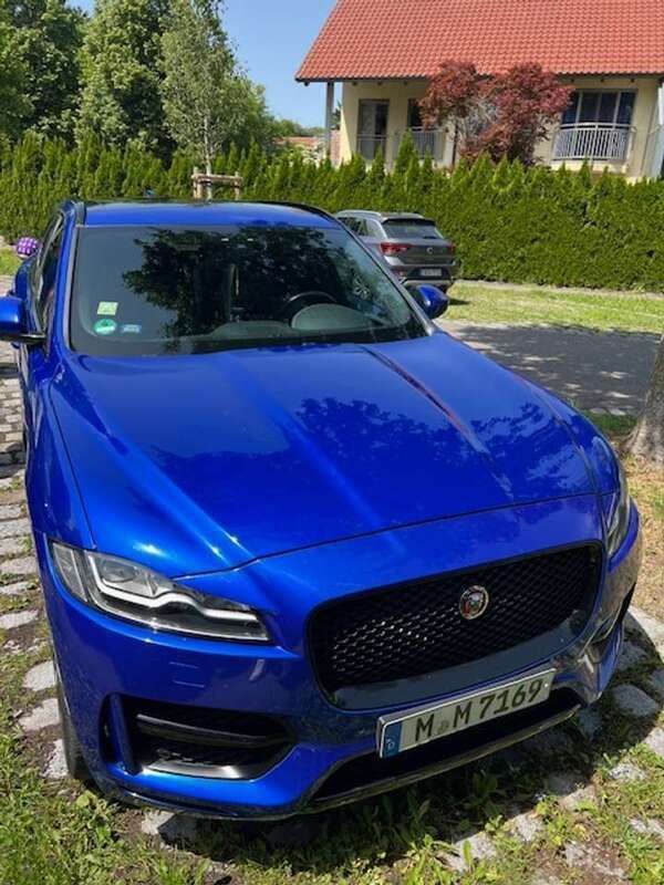 Blau Gebraucht 2018 Jaguar F-Pace R-Sport SUV | 26.999 € (Fairer Preis) - Bild 1/4
