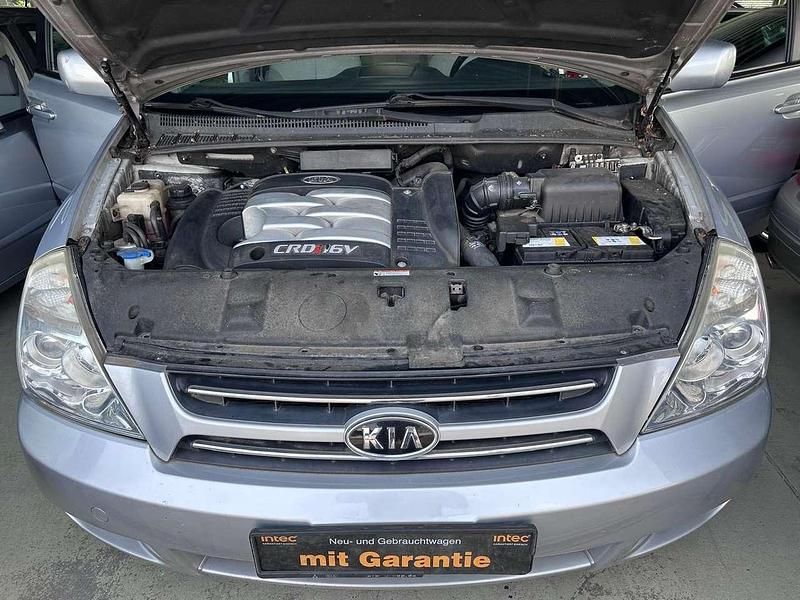 Gebraucht Kia Carnival Basis 185 PS (136 kW) 2008 Diamantsilber met. Van / Kleinbus