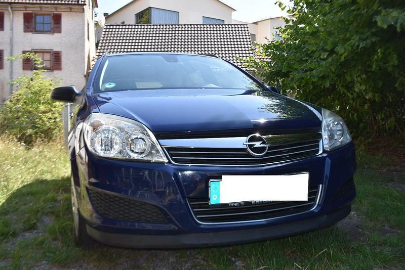 Blau Gebraucht 2007 Opel Astra Kombi | 500 € (Superpreis) - Bild 1/4