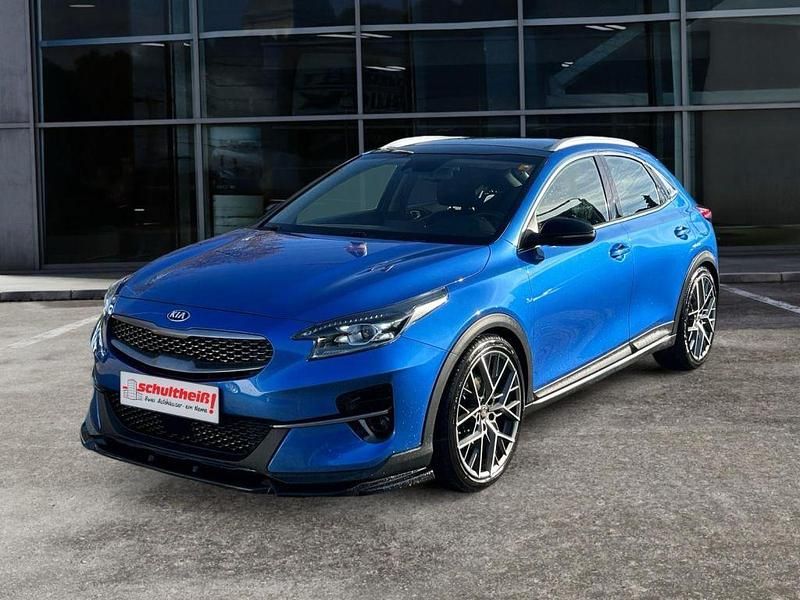 Blau Gebraucht 2021 Kia XCeed Spirit SUV | 23.300 € (Etwas zu teuer) - Bild 1/4