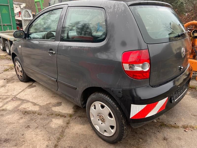Gebraucht VW Fox 55 PS (40 kW) 2006 Schwarz Kleinwagen