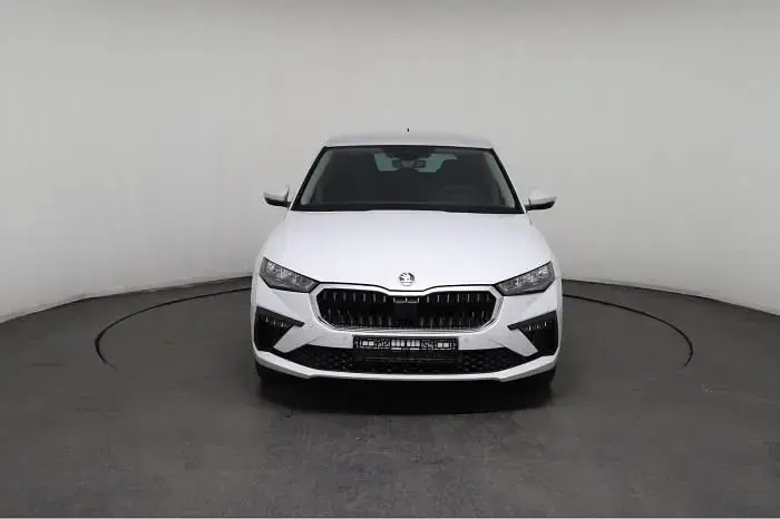 Neu Skoda Scala 116 PS (85 kW) 2026 Weiß, moonweiss metallic (2y) Kleinwagen