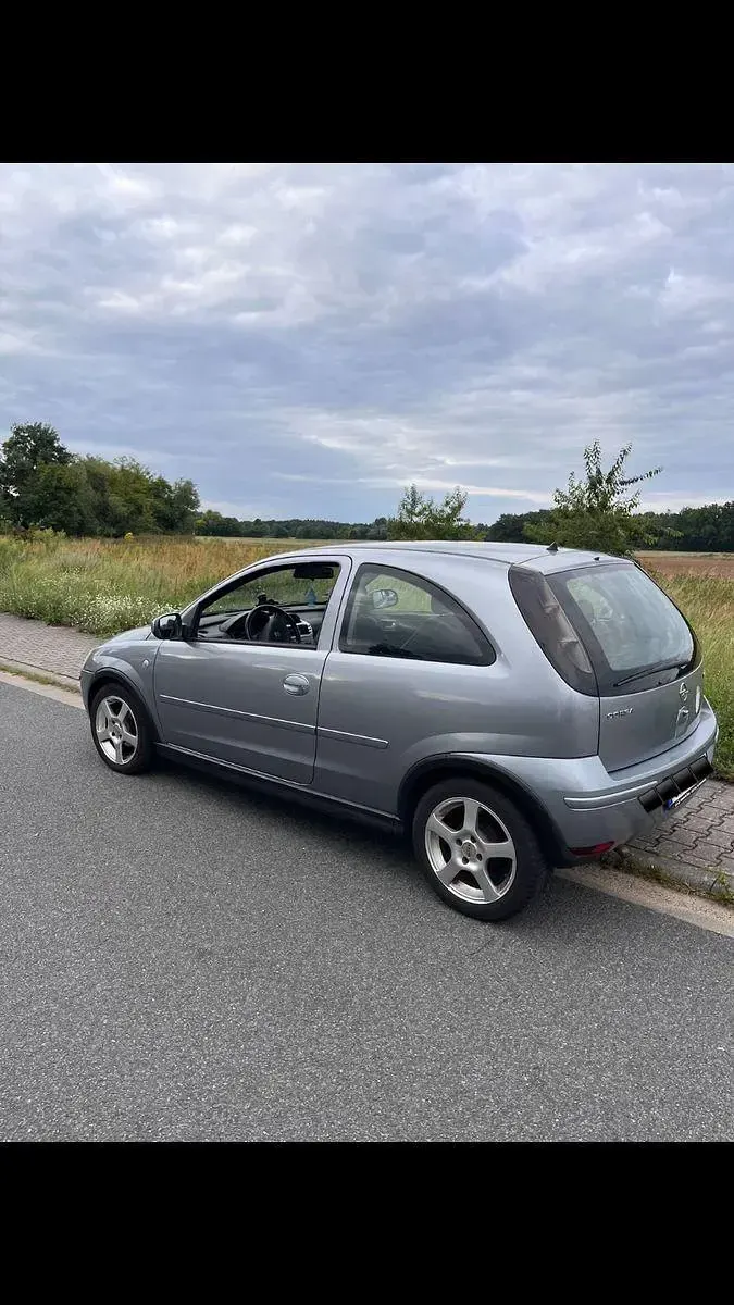 Gebraucht Opel Corsa 80 PS (58 kW) 2005 Kleinwagen