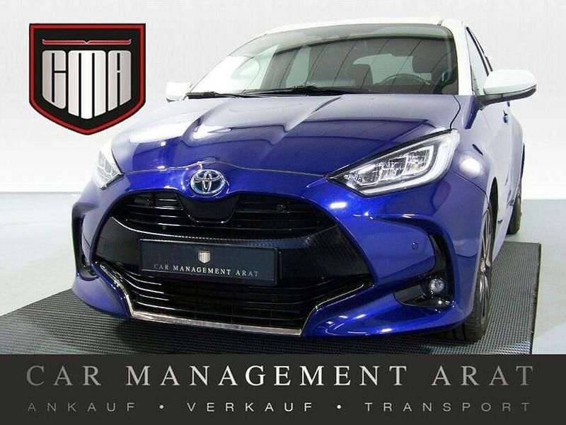 Blau Gebraucht 2021 Toyota Yaris Hybrid Style Kleinwagen | 18.891 € (Fairer Preis) - Bild 1/4