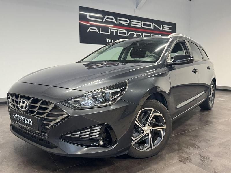 Grau Gebraucht 2021 Hyundai i30 Edition 30 Kombi | 10.790 € (Fairer Preis) - Bild 1/4