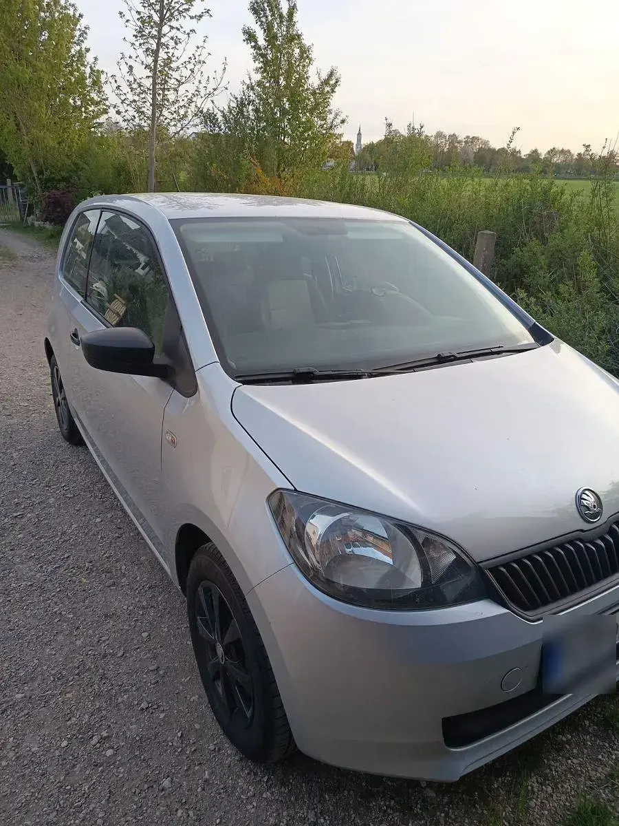 Second-hand Skoda Citigo 60 CP (44 kW) 2012 Argintiu Hatchback