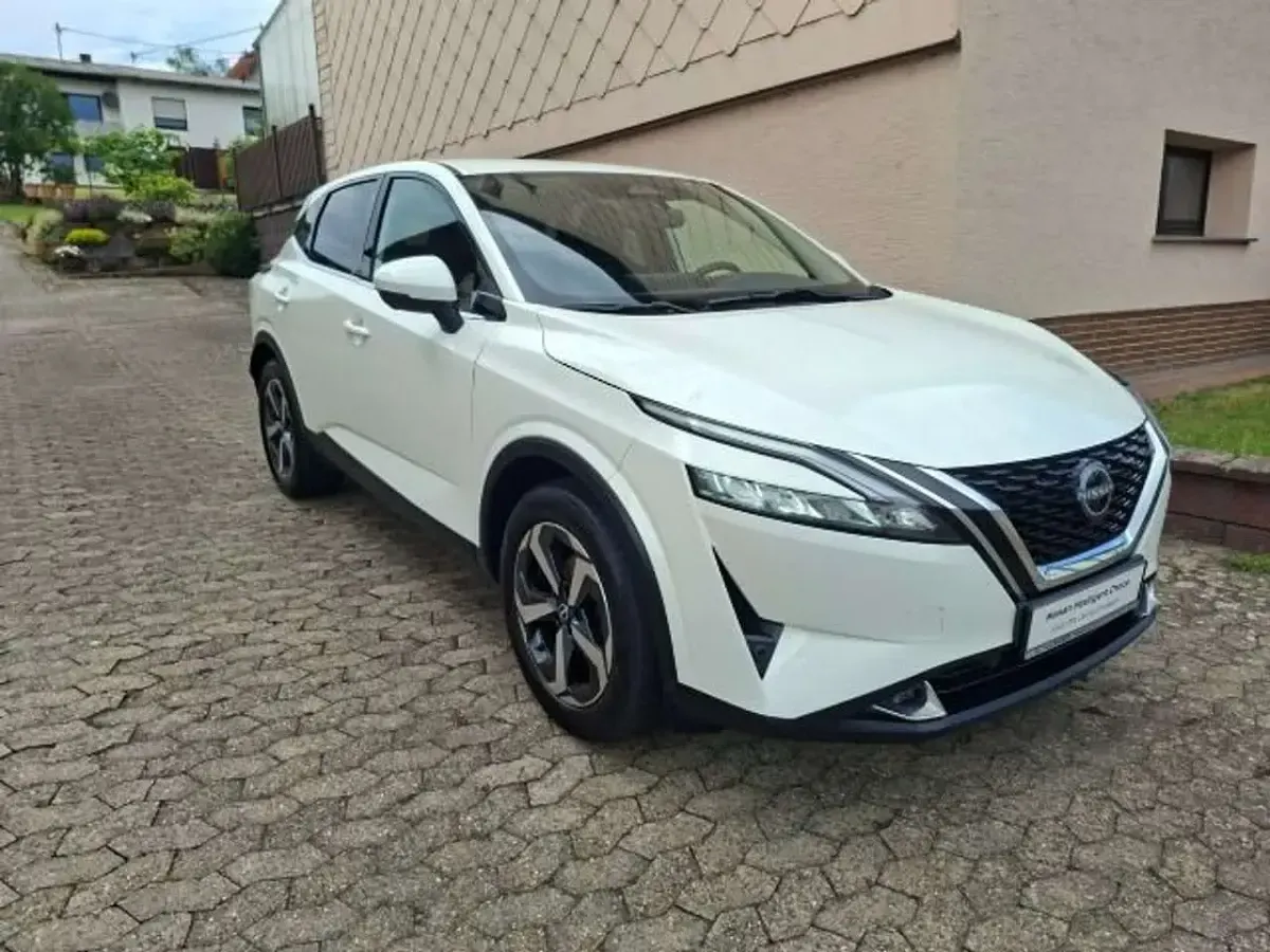 Gebraucht Nissan Qashqai 360º 140 PS (102 kW) 2023 White (s) SUV