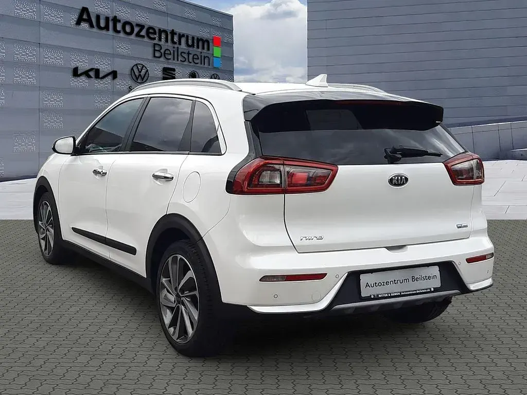 Gebraucht Kia Niro Spirit 141 PS (103 kW) 2017 Weiß SUV