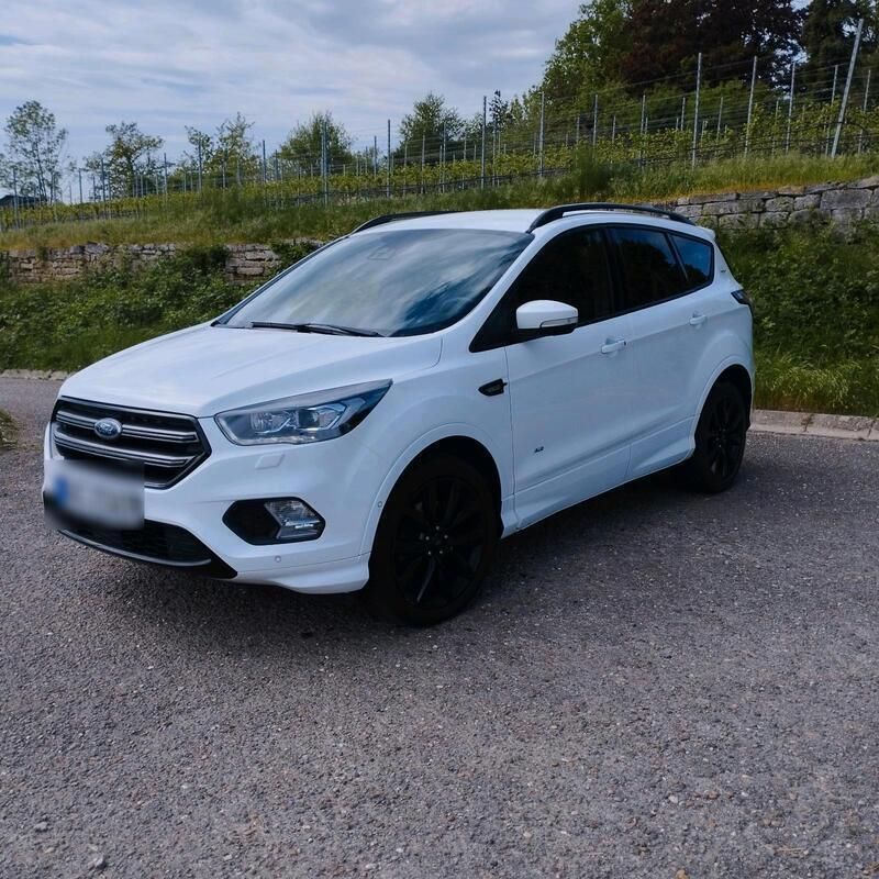 Weiß Gebraucht 2017 Ford Kuga ST-Line SUV | 17.450 € (Fairer Preis) - Bild 1/4