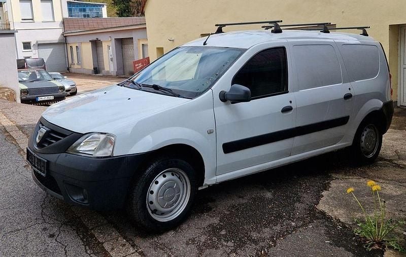 Gebraucht Dacia Logan 84 PS (61 kW) 2011 Weiß Van / Kleinbus
