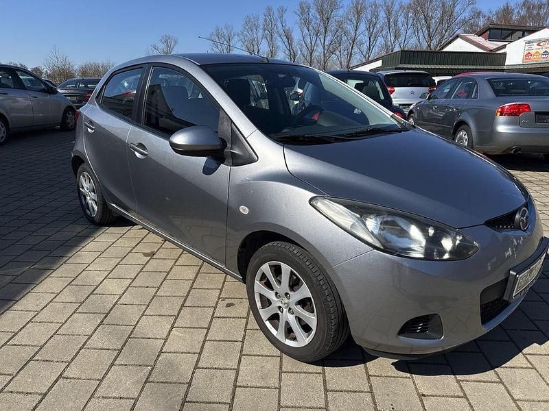 Gebraucht Mazda 2 Independence 75 PS (55 kW) 2009 Silber Kleinwagen