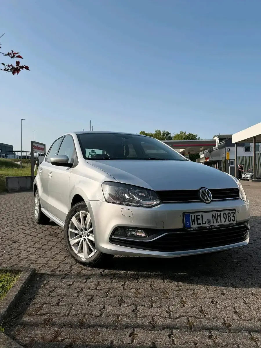 Gebraucht VW Polo 85 PS (62 kW) 2014 Silber Limousine