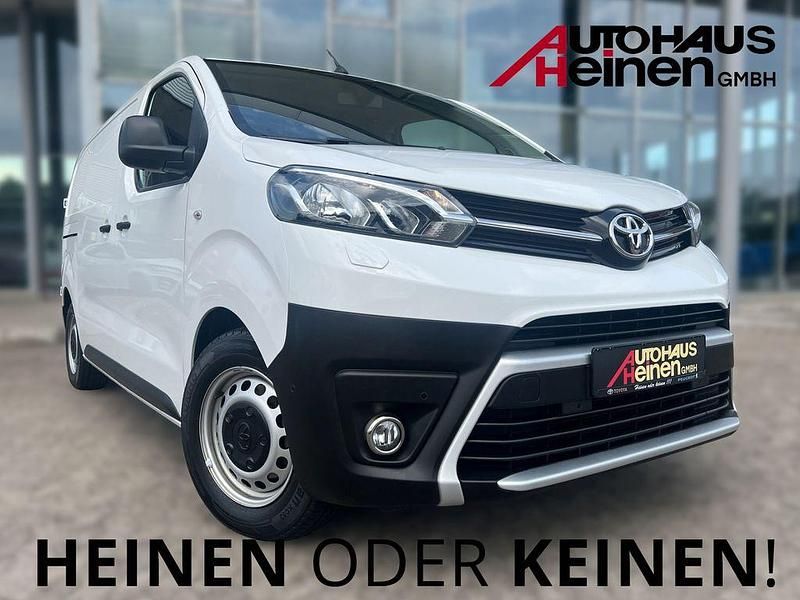 Weiß Gebraucht 2021 Toyota Proace Van | 16.490 € (Guter Preis) - Bild 1/4