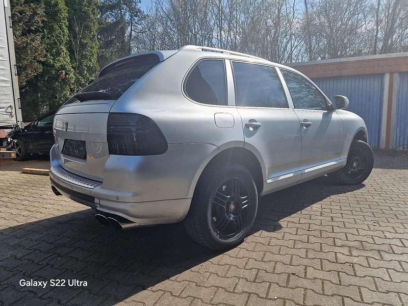 Gebraucht Porsche Cayenne 250 PS (183 kW) 2005 Silbermetallic SUV