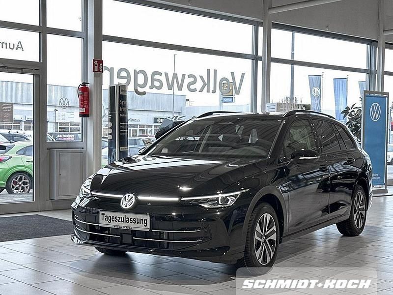 Gebraucht VW Golf VIII 150 PS (110 kW) 2025 Schwarz Kombi