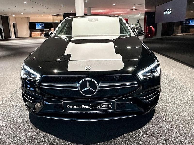 Gebraucht Mercedes CLA35 AMG Shooting Brake AMG 306 PS (225 kW) 2022 Schwarz Kombi