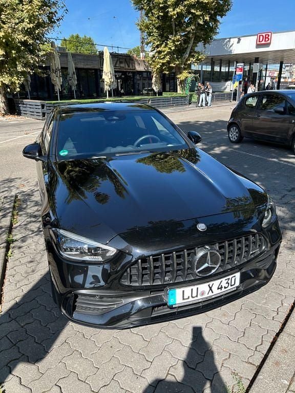 Schwarz Gebraucht 2024 Mercedes C43 AMG AMG Limousine | 59.999 € (Fairer Preis) - Bild 1/4