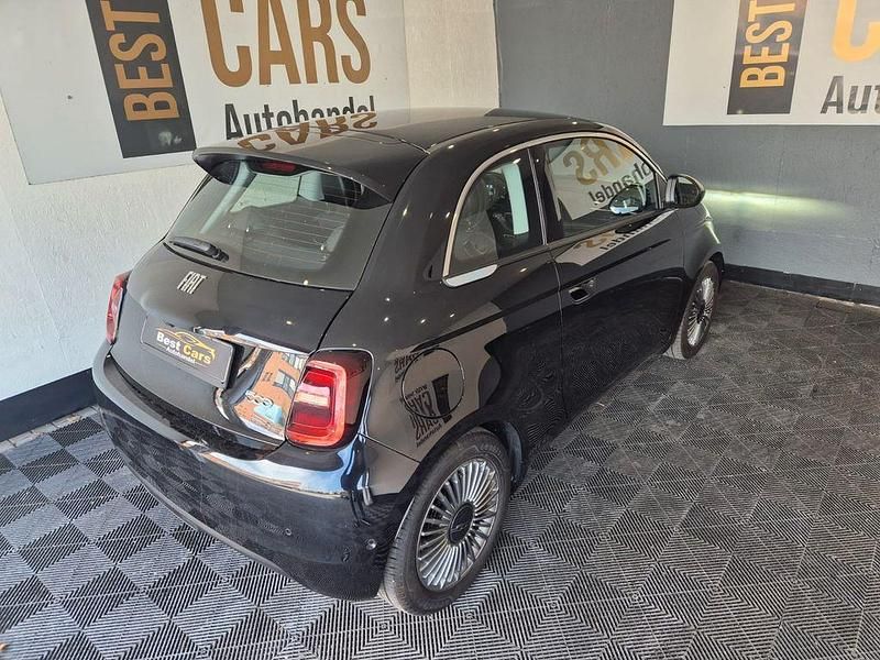 Gebraucht Fiat 500e Basis 69 kW (95 PS) 2024 Schwarz