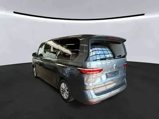 Używany VW Multivan 150 KM (110 kW) 2023 Szary Minivan