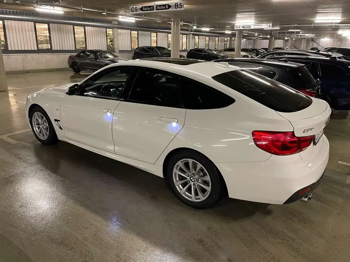 Gebraucht BMW 330 Gran Turismo M Sport 252 PS (185 kW) 2018 Weiß Coupé