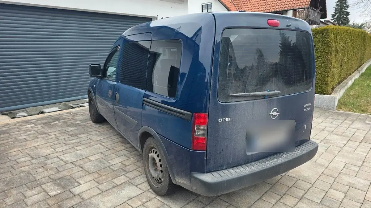Occasion Opel Combo 69 ch (50 kW) 2008 Bleue Monospace