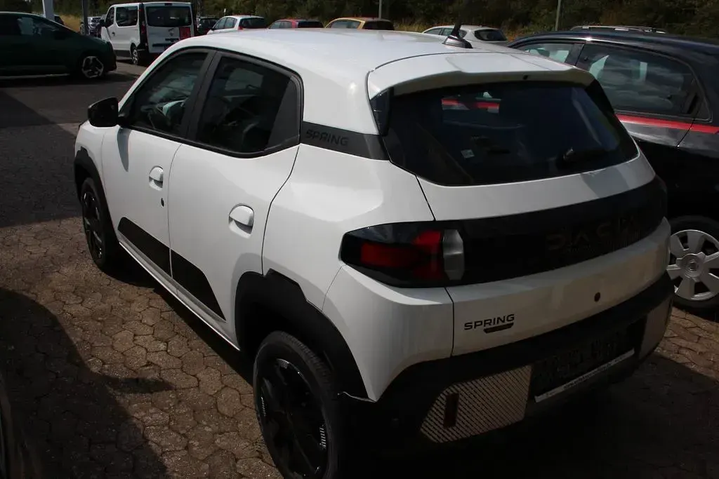 Neu Dacia Spring Extreme 75 kW (102 PS) 2026 Weiß Kleinwagen