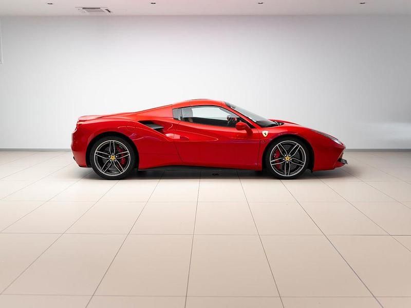 Gebraucht Ferrari 488 669 PS (492 kW) 2016 Rot Cabrio
