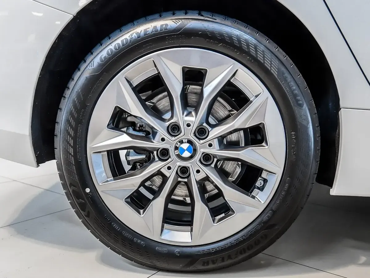 Gebraucht BMW 120 Shadowline 156 PS (114 kW) 2026 Weiß Kleinwagen