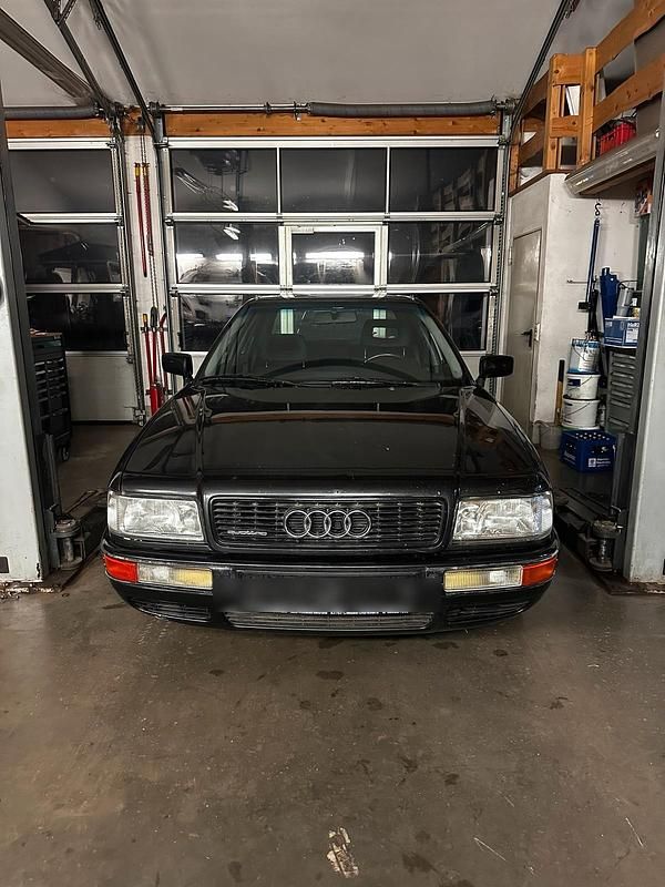 Schwarz Gebraucht 1993 Audi 80 Limousine | 3.450 € - Bild 1/4