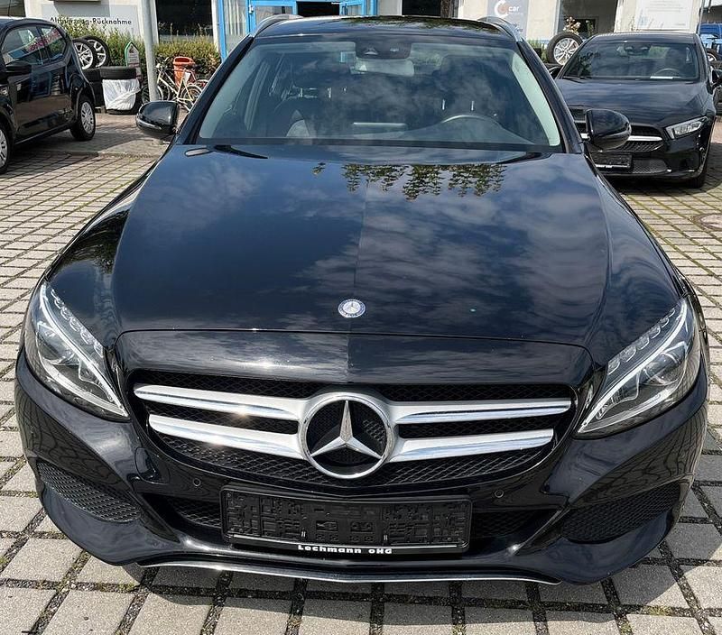 Gebraucht Mercedes C180 Avantgarde 156 PS (114 kW) 2016 Schwarz Limousine