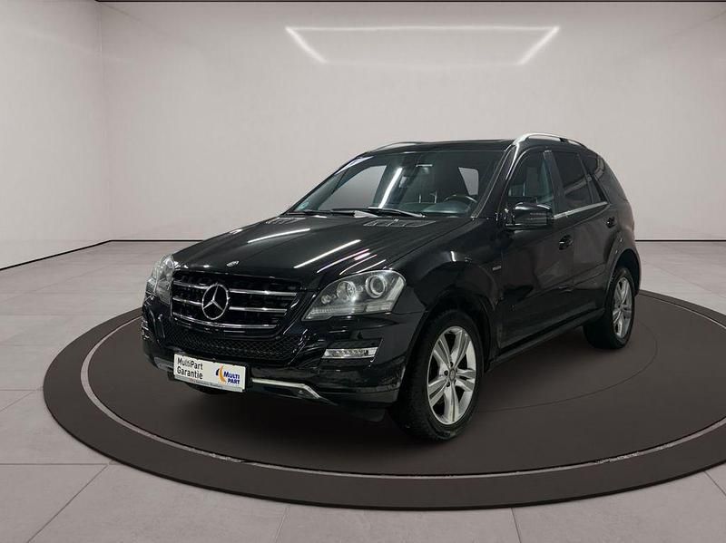 Gebraucht Mercedes ML300 204 PS (150 kW) 2011 Obsidianschwarz SUV