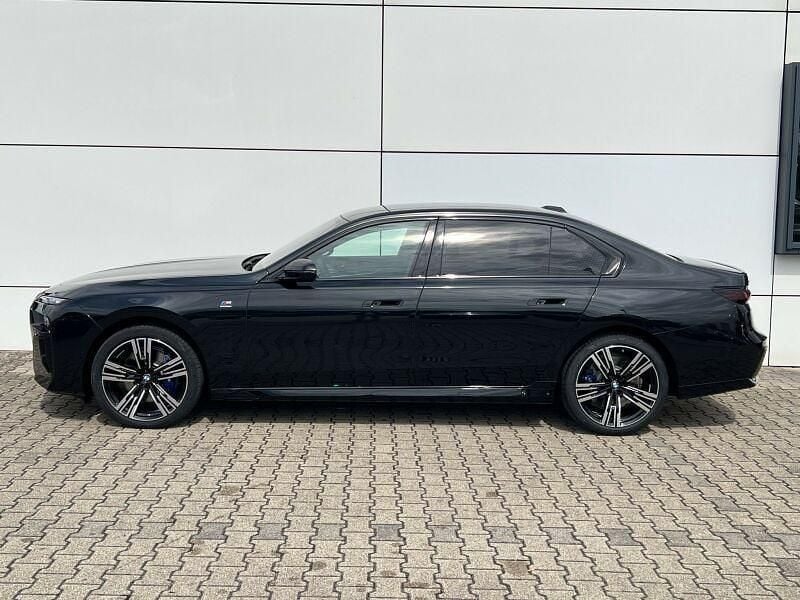 Gebraucht BMW 740 Performance 299 PS (219 kW) 2026 Schwarz Limousine