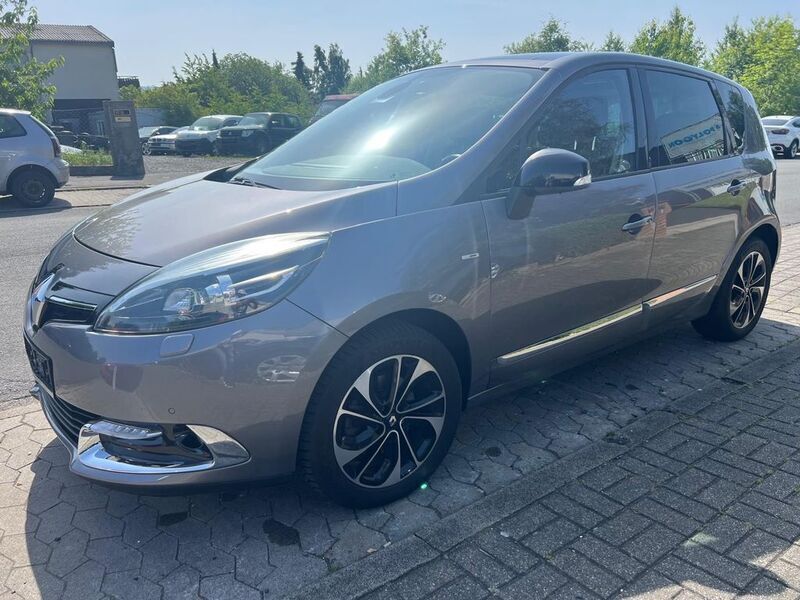 Grau Gebraucht 2014 Renault Scénic III Van / Kleinbus | 8.999 € (Fairer Preis) - Bild 1/4