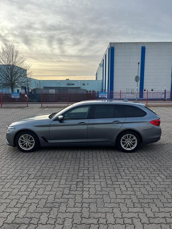 Gebraucht BMW 530 265 PS (194 kW) 2018 Andere farben Kombi