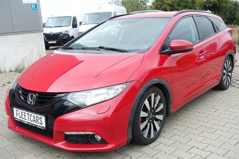 Rot Gebraucht 2015 Honda Civic Sport Kombi | 5.990 € (Guter Preis) - Bild 1/4