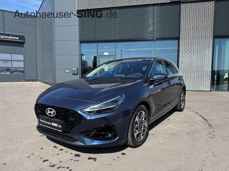 Blau Neu 2025 Hyundai i30 Limousine | 24.950 € (Guter Preis) - Bild 1/4