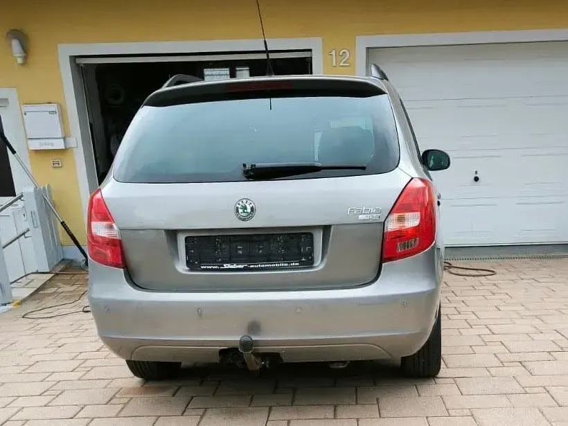 Gebraucht Skoda Fabia Ambiente 105 PS (77 kW) 2008 Silber Kombi