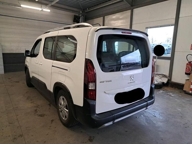 Gebraucht Peugeot Rifter 131 PS (96 kW) 2020 Weiß Van / Kleinbus