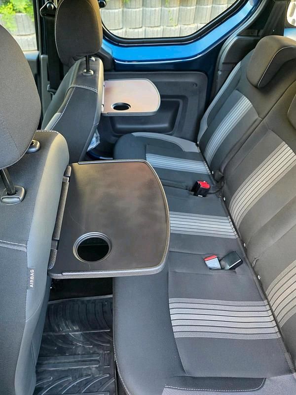 Gebraucht Dacia Dokker Celebration 115 PS (84 kW) 2018 Blau Van / Kleinbus