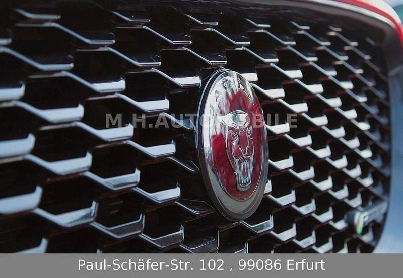 Gebraucht Jaguar E-Pace First Edition 249 PS (183 kW) 2018 Rot SUV