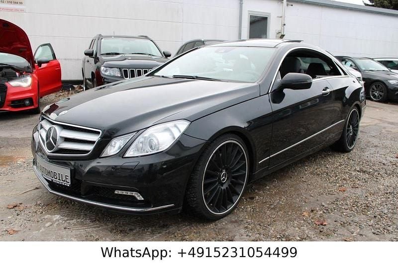 Gebraucht Mercedes E500 387 PS (284 kW) 2009 Schwarz Coupé