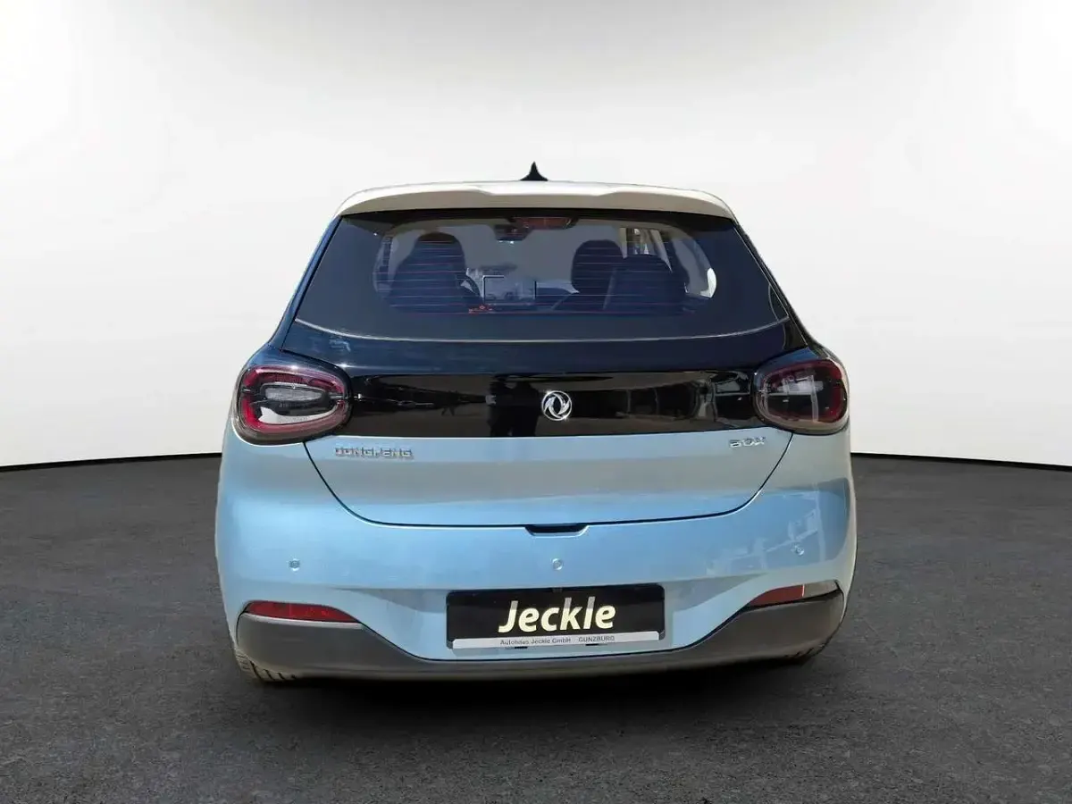 Neu DongFeng Box 69 kW (95 PS) 2026 Skyblue |zweitonweiß Kleinwagen