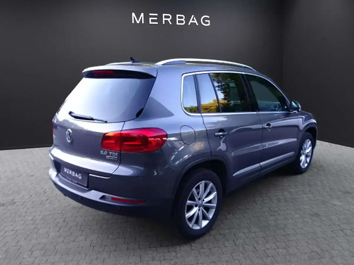 Gebraucht VW Tiguan LOUNGE 150 PS (110 kW) 2016 Grau SUV