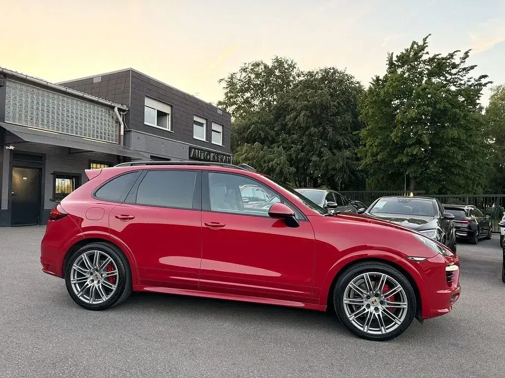 Gebraucht Porsche Cayenne GTS Sport 420 PS (308 kW) 2013 Karminrot SUV