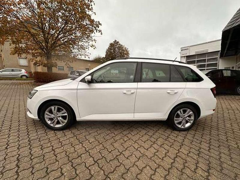 Gebraucht Skoda Fabia 95 PS (69 kW) 2022 Weiss Kleinwagen
