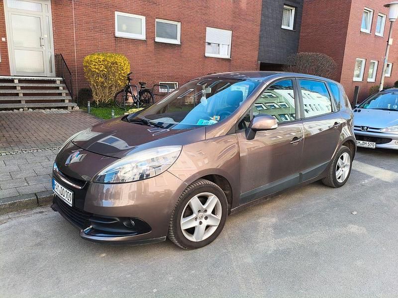 Gebraucht Renault Scénic III 110 PS (80 kW) 2013 Braun Van / Kleinbus